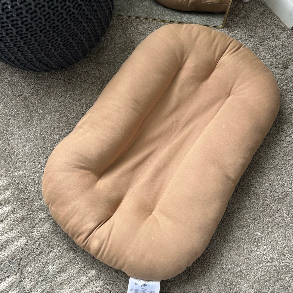 Snuggle me organic lounger